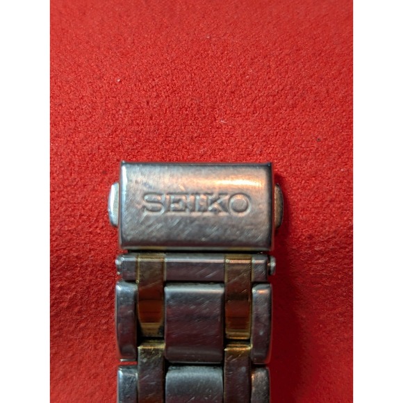 Vintage Seiko kinetic watch for men Needs Capacitor - Picture 4 of 10